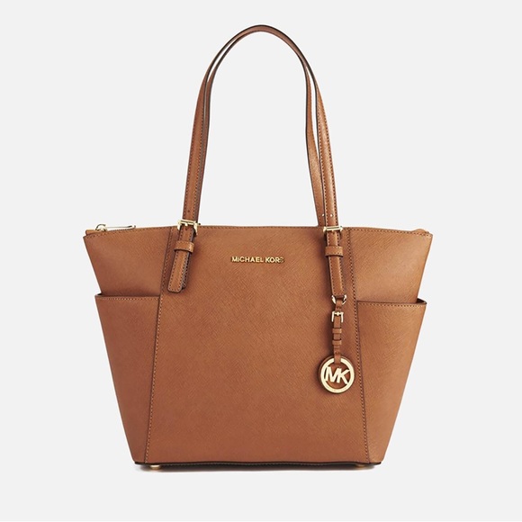 Michael Kors Handbags - Michael Kors Jet Set Tan Tote